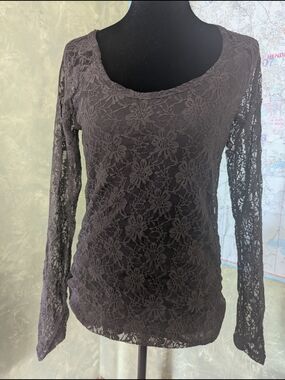 Women's Brown Floral Lace Long-Sleeve Top